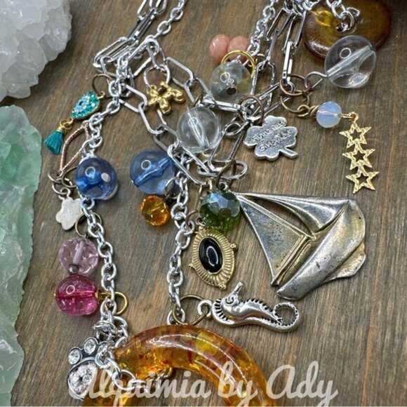 Multi color multi charms layered necklace - Picture 4 of 7